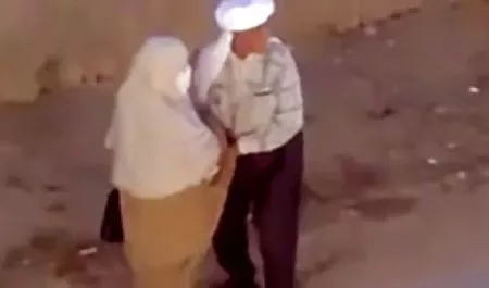 سرنشین عکس کیر تو کوس خفن پرواز با یک dildo خودارضایی می کند