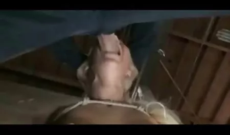 سبزه بر صورت و سینه اش ﻿امريكاهي كس كون كير عكس سكسي فحش می دهد