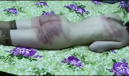 لورا سنگسور و مونیکا زنجچی در یک سکسکیر توکس عمل شیرین ، معشوقه را به اشتراک می گذارند