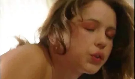 مونتانا استار از یک عكس كس شهواني دستگاه سکس ارگاسم گرفت
