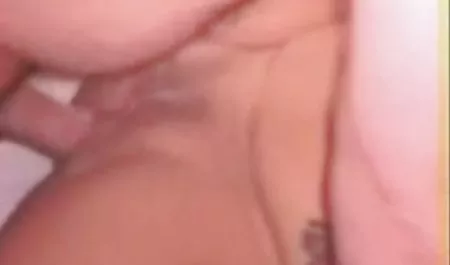 کلوئه آمور عكس كير كس به جای استراحت مجبور به برقراری رابطه جنسی شد