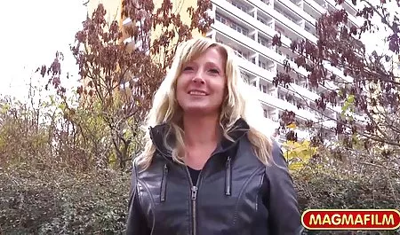 رابطه جنسی عکس های سکسی کس وکیر بر روی قایق بادبانی در دریاهای بلند